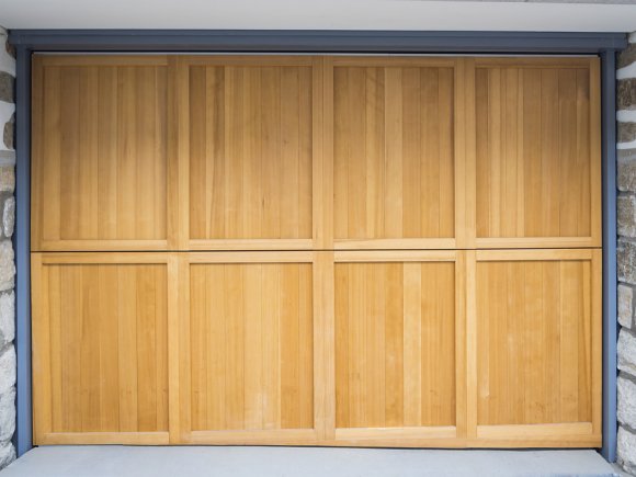 AdvancedGarage's tweet image. A Look at Wooden Garage Doors dlvr.it/L45V6M
