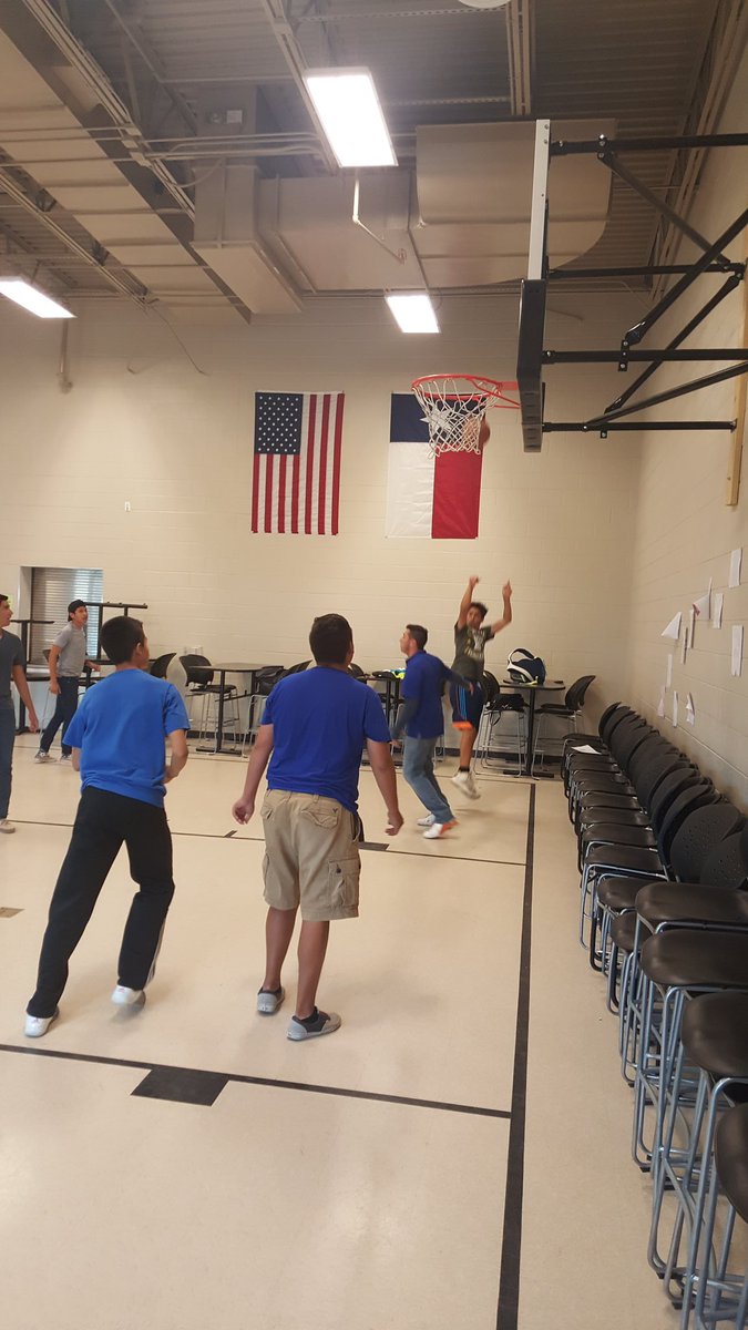 Northwestechs's tweet photo. Just a friendly have of students vs teachers to end the week. #nwechs #weretoooldforthis https://t.co/vtUItDTbu3