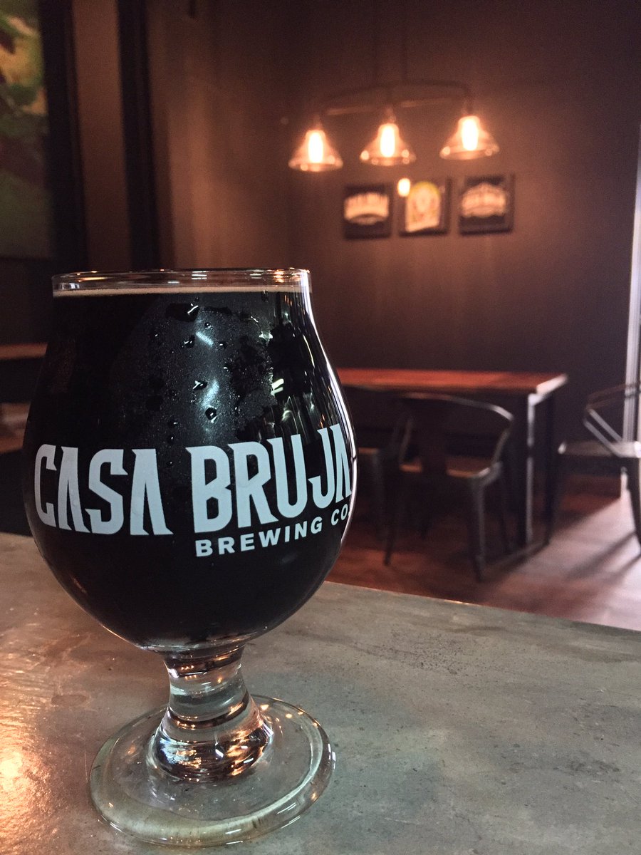ReginisC's tweet photo. Nada mejor que una pinta afterwork Ven al Casa Bruja Taproom por una fría artesanal Ju y Vi de 4 a 9 y Sab De 11 a 4 https://t.co/MUuKz3tdn9
