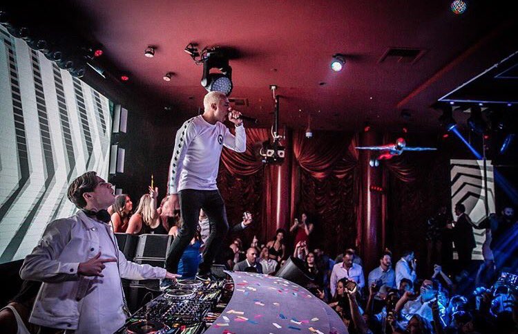 YELLOWCLAW's tweet image. BACK AT IT TONIGHT. 💥 @SurrenderVegas #lasvegas instagram.com/p/BEPRbVRrXor/