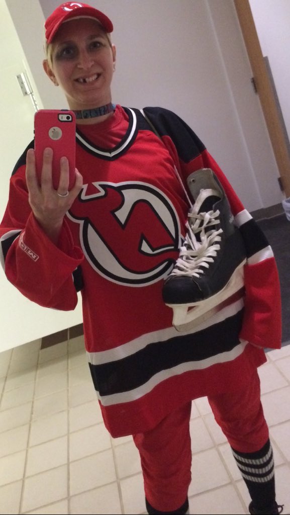 troopermover's tweet photo. When it's Sports Day for @TravisCoSheriff #TelecommunicatorAppreciationWeek & you're a @NJDevils fan! https://t.co/l9pFarfh5S