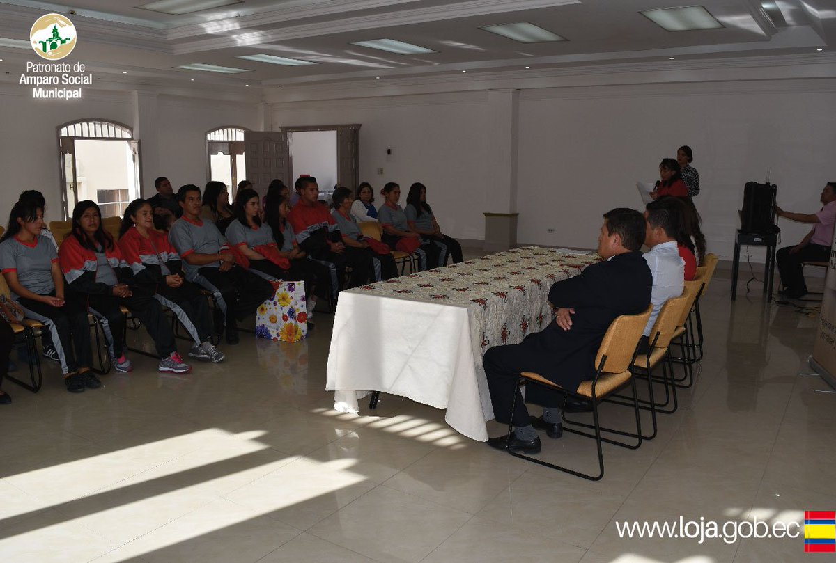 casmuloja's tweet photo. #Loja En el salón del @patronatoloja hoy se realizó el acto de clausura del curso de #ElaboracióndeRopaDeportiva. https://t.co/4PxOVQYRBB