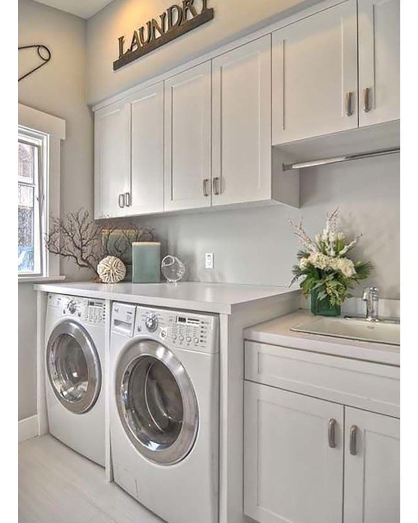 ClutterLessInc's tweet image. Have I told ya&apos;ll my obsession w/ laundry rooms? Well, now I did! #whiteeverything #elegant #teamorganize #laundry