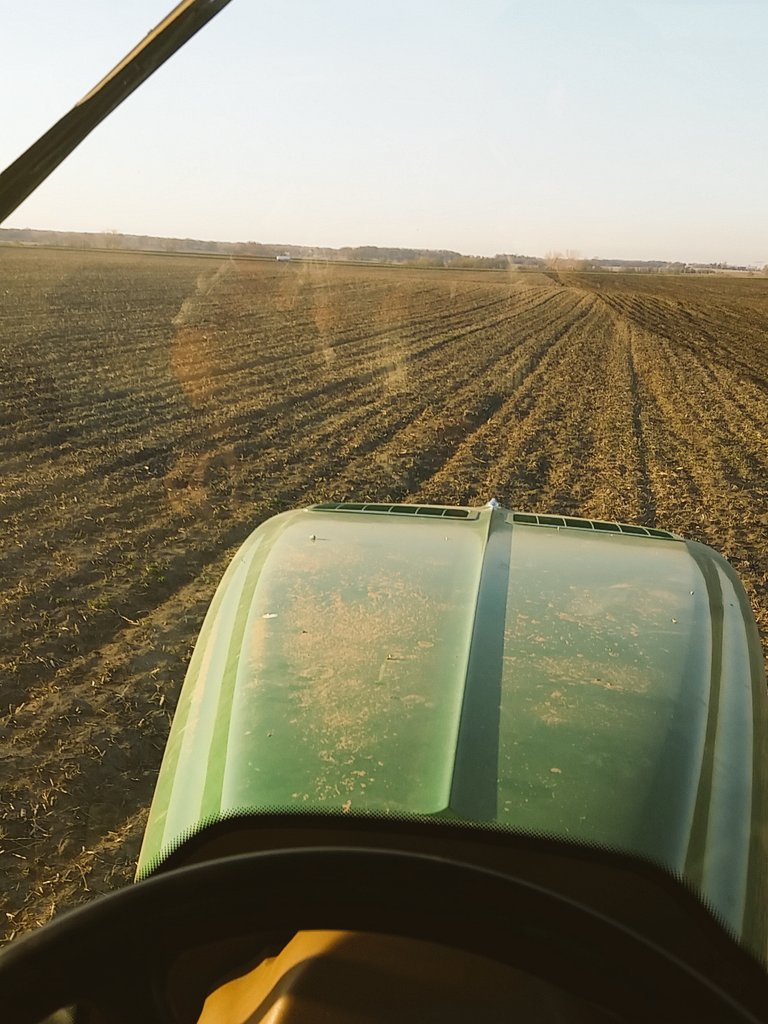 2016 season starts here in north east Illinois! How many farmers do we have out there in the field?