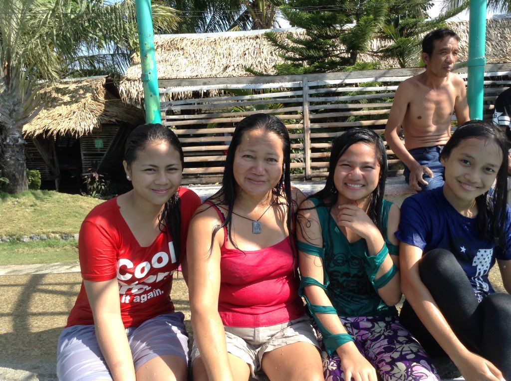 MaricarMislang's tweet photo. meeting his family was awesome.. https://t.co/2mqv4EKkrb