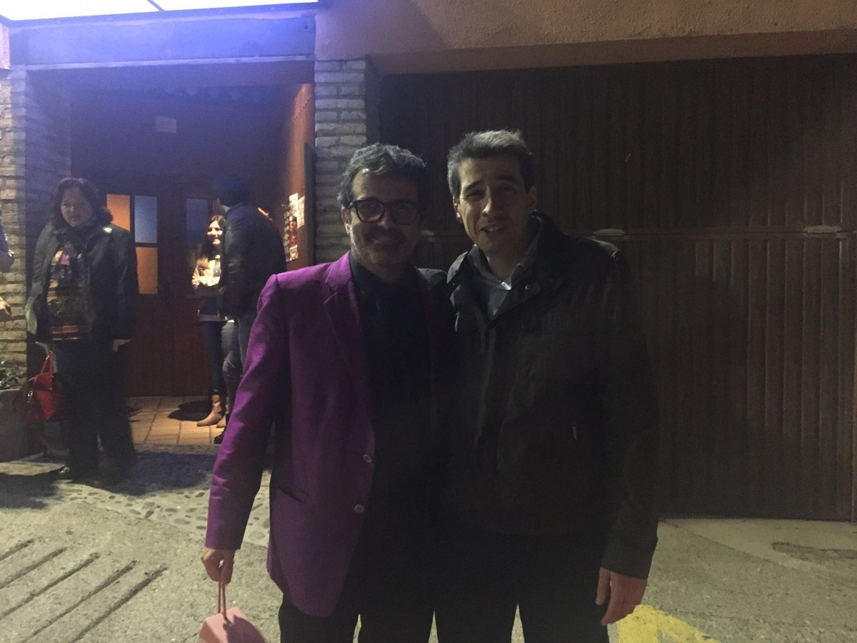 Espectacular conversa amb <a href="/XSalaimartin/">Xavier Sala-i-Martin</a> <a href="/jpinyol67/">Joan Piñol Móra</a> al #sotadecopes. Tot maridat amb <a href="/venusuniversal/">Venus La Universal</a> i <a href="/CimsdePorrera/">Cims de Porrera</a>