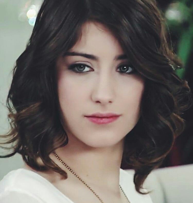 HmadiFatma's tweet photo. #بس_لعيونك_انت أعشق تركيا تشوك 😫❤
#hazalkaya https://t.co/H0ZILx582C