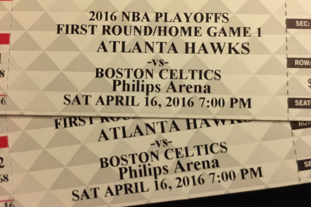 ATLHawks's tweet image. Today's #FreebieFriday: A pair of tic̷kets to Game 1 tomorrow! RETWEET for your c̷hanc̷e to win