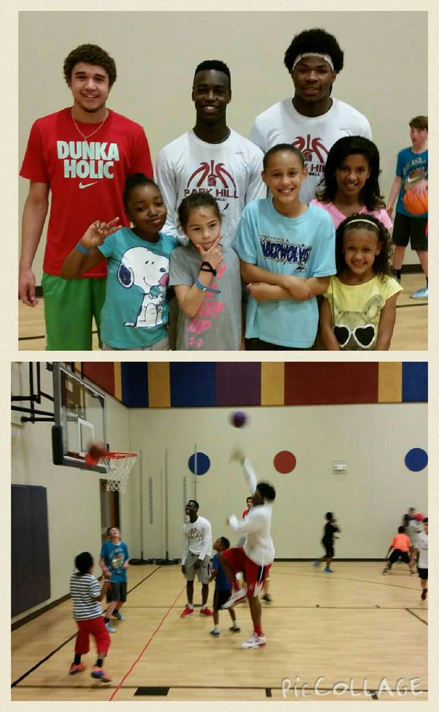 PHTrojanbb's tweet image. Trojan Basketball Players helped out tonight at the Tiffany Ridge Carnival.