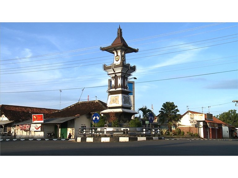 Kali ini @cleopatra_CMI dan Tim akan jalan2 ke Pemalang. Ada yg tau? Di mana pemalang? 🙆
#IBRTVkePemalang