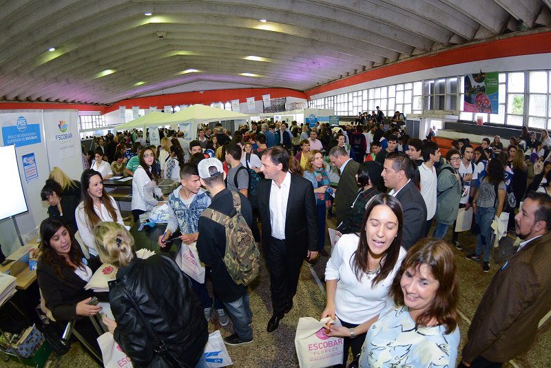 ZNVISION's tweet photo. La Feria Universitaria convocó a más de 5.000 personas
https://t.co/ereSL61fVG https://t.co/qXlhIZuZ3L