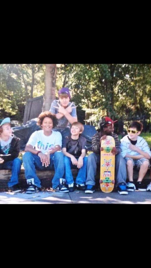 Braymond23's tweet photo. Tune in tomorrow 9PM as we look back at the rise and fall of the legendary Bloodfarts. Plus One on one interviews https://t.co/CtsiXs524M