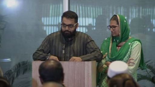 10NewsMelb's tweet image. Hundreds of mourners have gathered for the funeral of murdered Melbourne toddler #Sanaya. #TenNews 5pm