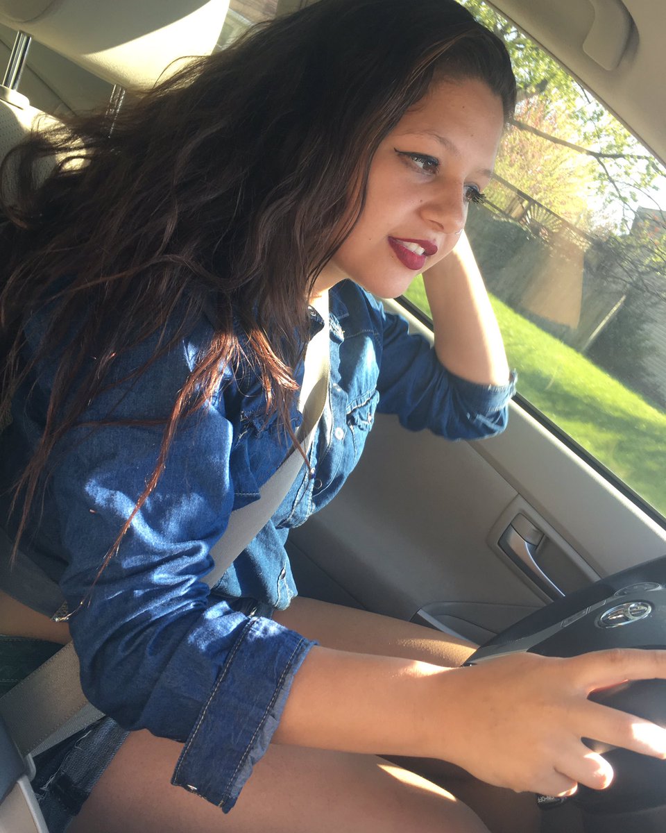 rateedxxx's tweet photo. I love to drive you crazy 👄 https://t.co/spwNYheyYg