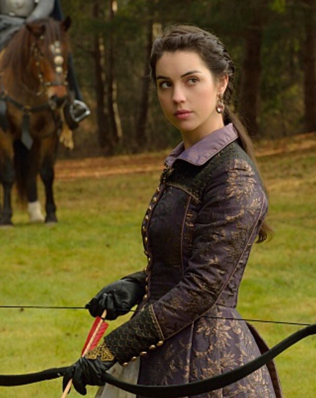 LongMayYouReign's tweet photo. Mary and Bash looking badass as usual #reign 3x13 stills https://t.co/vuipLyOHn3