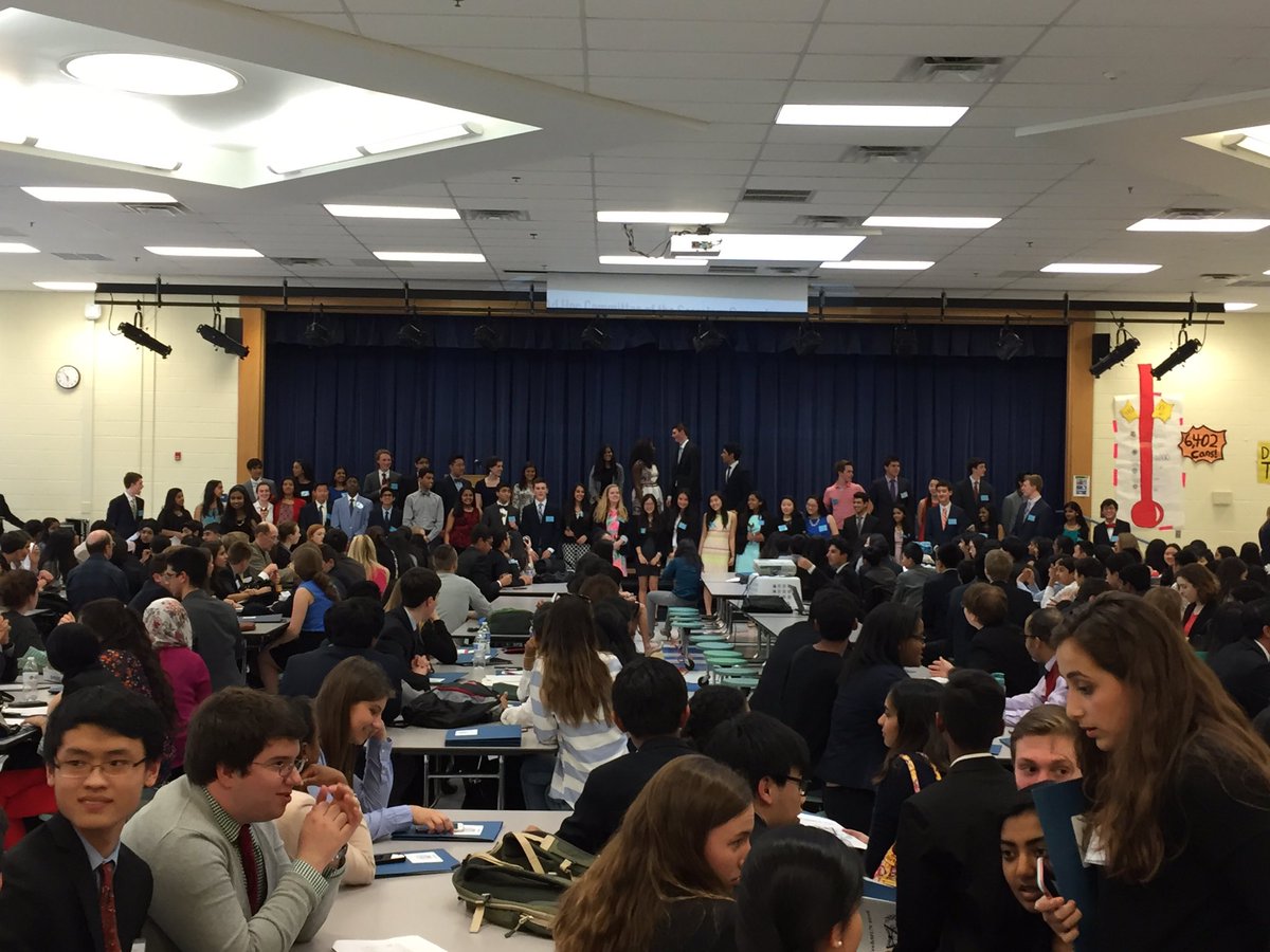KettleRunMUN's tweet photo. @TJModelUN #TechMUN 2016 is lit! https://t.co/IGIQJ2fJP1