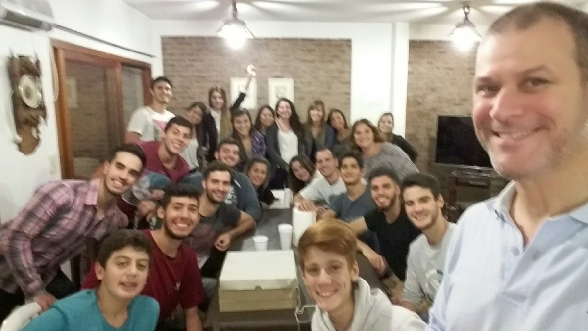SpartaPablo's tweet photo. En la juntada de los ex-Casa Biblica! #cb4ever #cb2015 #soysegundo #cbquilmes https://t.co/n7N3kopbXJ