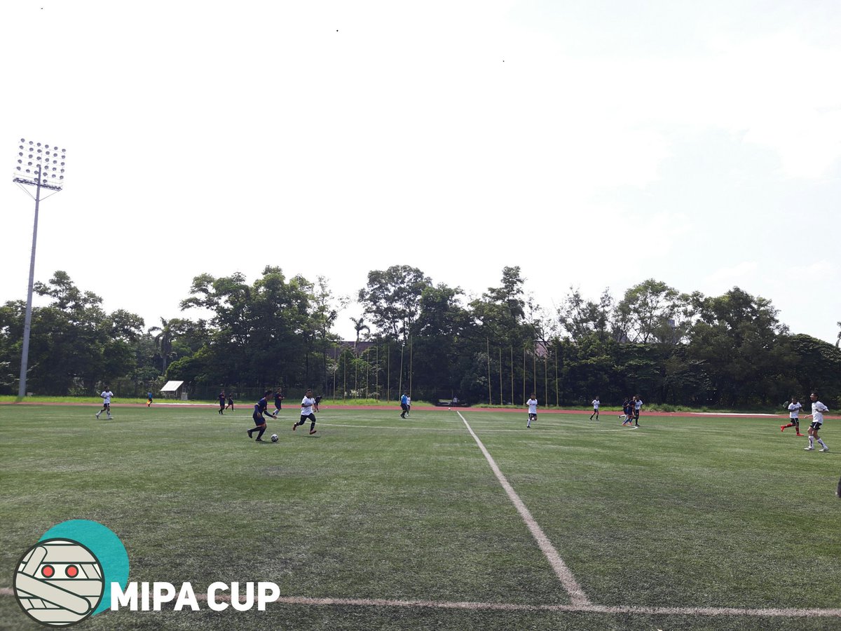 [PERTANDINGAN SEPAKBOLA MIPA CUP]

Pertandingan babak 1 telah selesai!🏃🏃
Skor sementara: Kimia (1) vs Biologi (1)