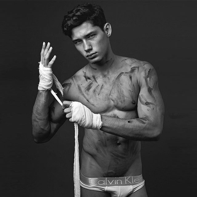 undiefan's tweet photo. #FernandoSkinner @nandoskinner by Sandy Lang @sandy_lang_photography ____ #Vis… https://t.co/0xG8jBIZ2H https://t.co/PgPBf658WK