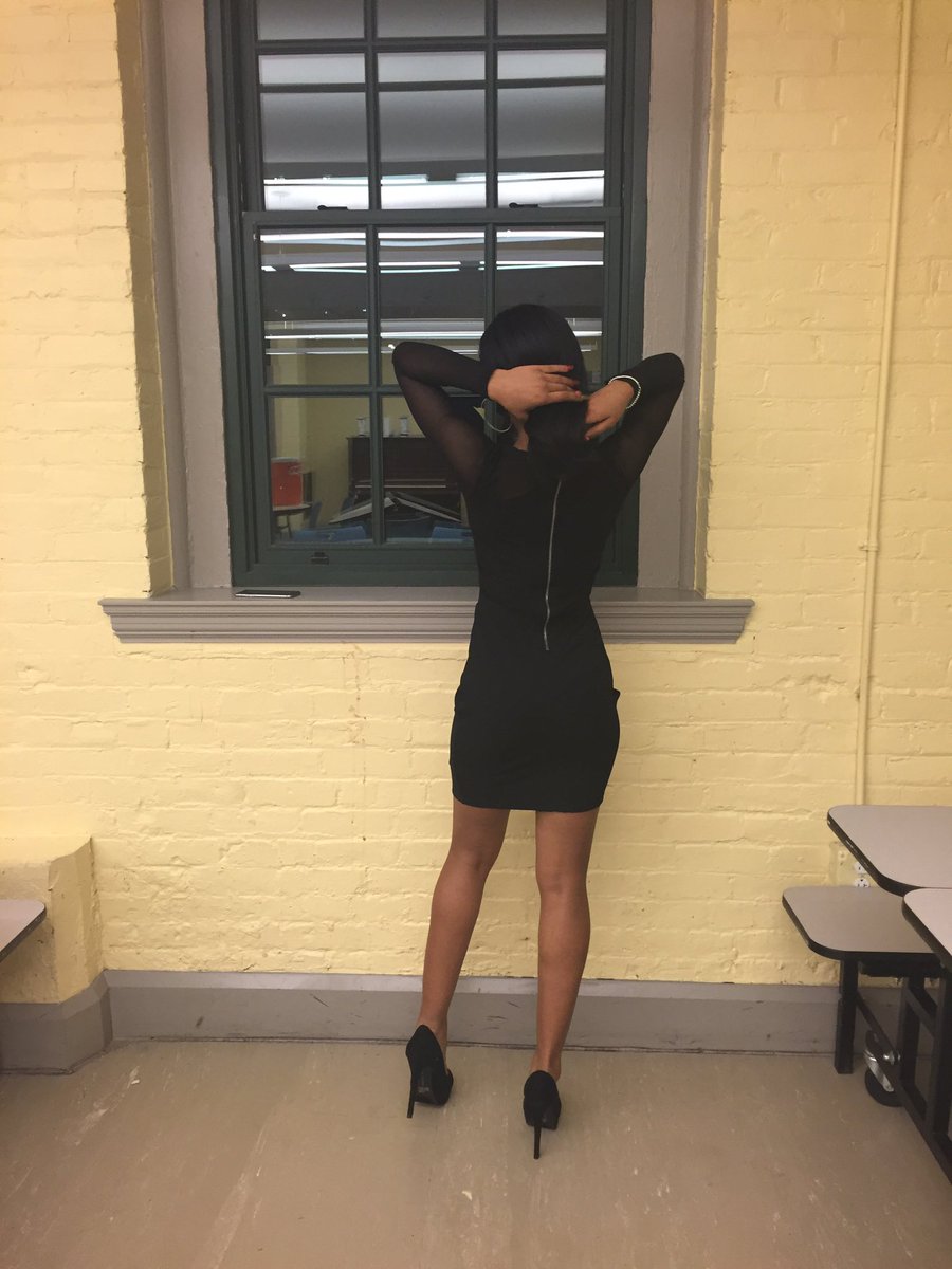 Baaaby_Trinn's tweet photo. #SpringFormal2k16 😋 https://t.co/Ud6KaZkPl6