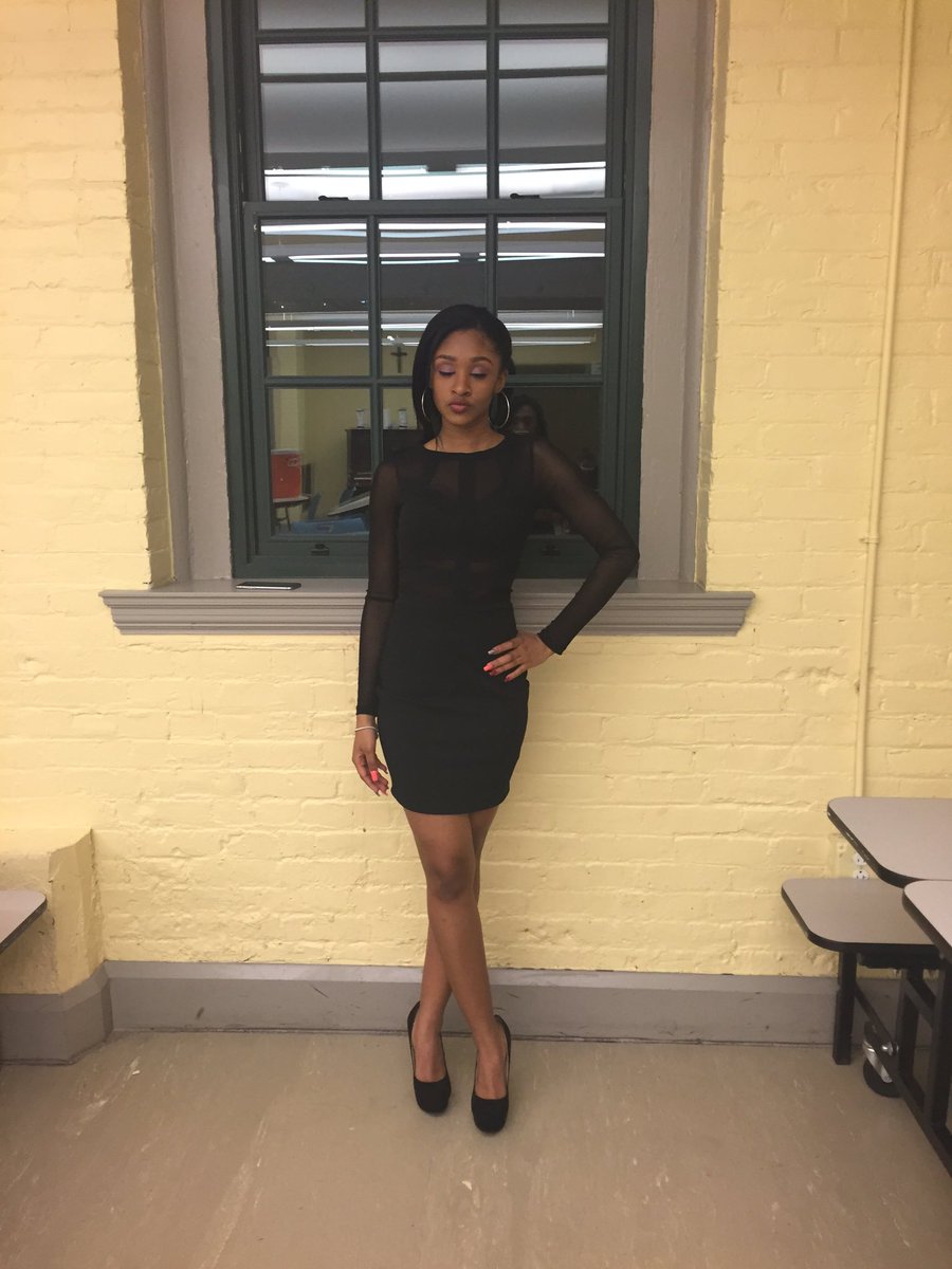 Baaaby_Trinn's tweet photo. #SpringFormal2k16 😋 https://t.co/Ud6KaZkPl6