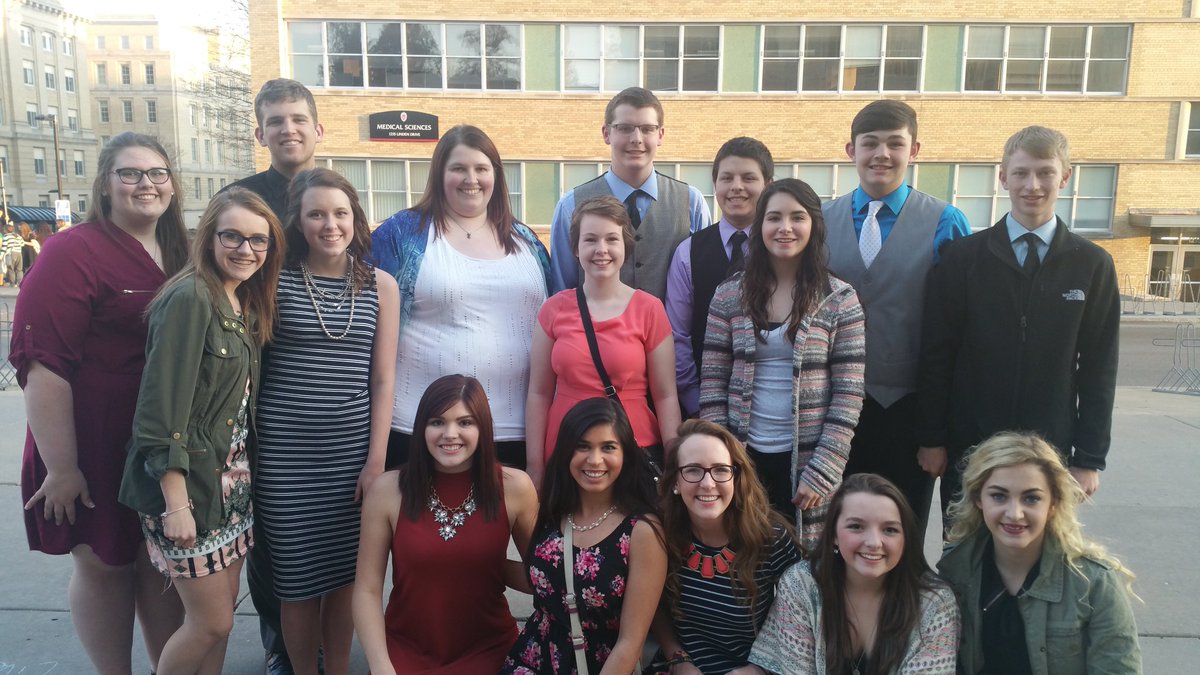Leslie_Arrows's tweet photo. So proud of my team this year. What a great group of kids! Congratulations guys! #arrowpride #4N6 #proudcoach https://t.co/psYkc6ZLwE