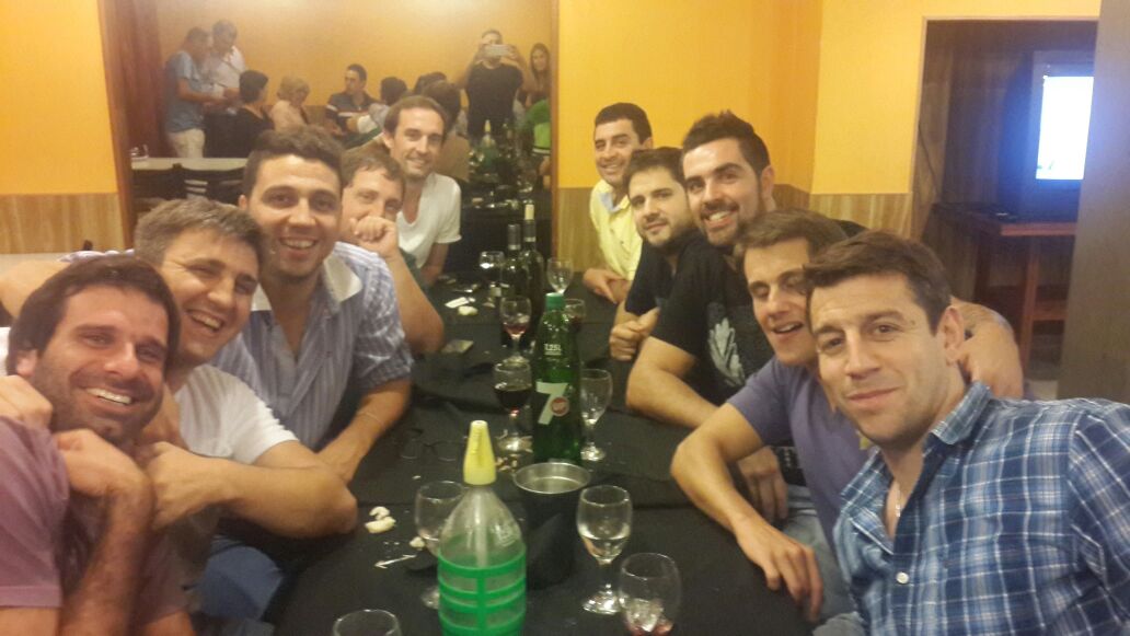 JahCapella's tweet photo. #HayFiestaMa
Feliz cumple Flaco...!!!
@Alcortudo @facucardinale @luciobrunelli28 @MatiasGirotti @juanmapiriz https://t.co/FHtppSzTZ0