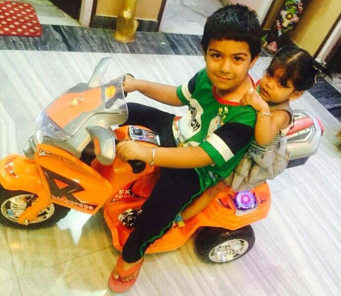 This_is_Sumiti's tweet photo. The Teaser of #DHOOM10 #realsing in 2030...#The cutest heroine ever .Tweetos take a look. .. https://t.co/h1pYMQMMr4
