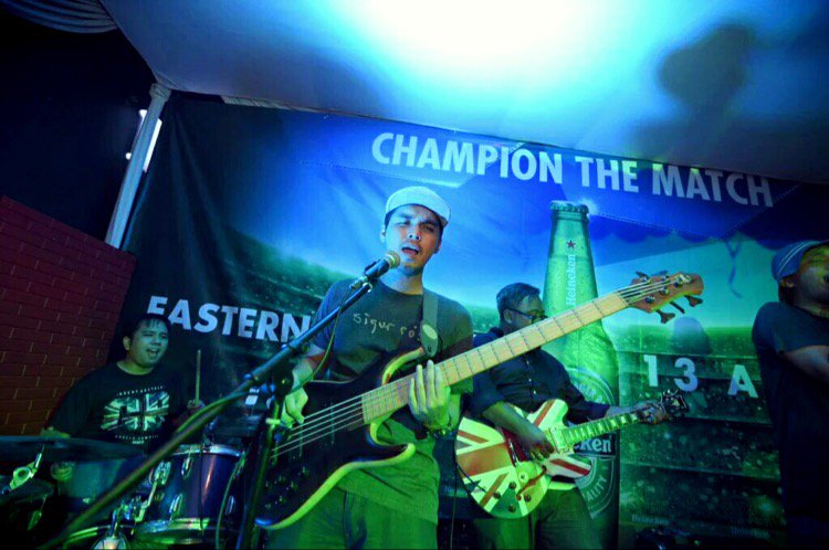 dhydhaSagaleh's tweet photo. Bantu RT guys.. Support @marioirwinsyah ya di #championthematch #sanbiro @heinekenid @EasternPromise https://t.co/iuMTqS1SdC