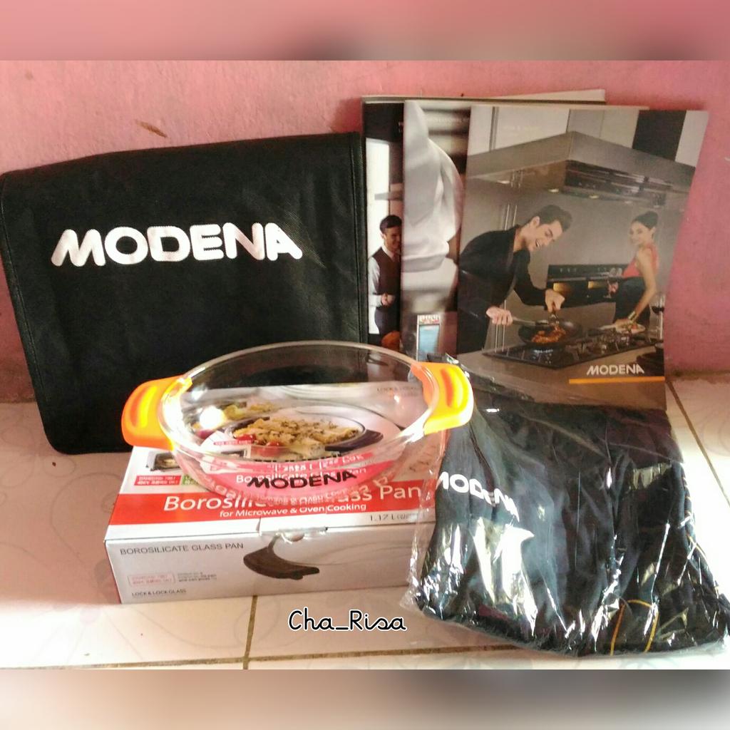 Cha_aggrisya's tweet photo. Alhamdulillah hadiah dari kontes bawa bekal #LetsPackaLunch udh sampai.. Makasiiihhh @MODENAindonesia @B2WIndonesia https://t.co/MsNUO61jUu