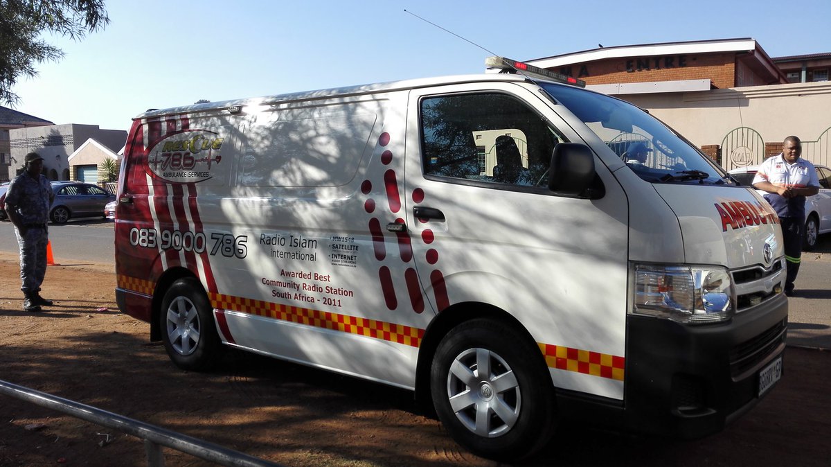 radioislam's tweet photo. Rescue 786 Ambulance Services at the #RiOpenHealthDay in Lenasia. @Rescue786 https://t.co/g2hZ5ZKl5q