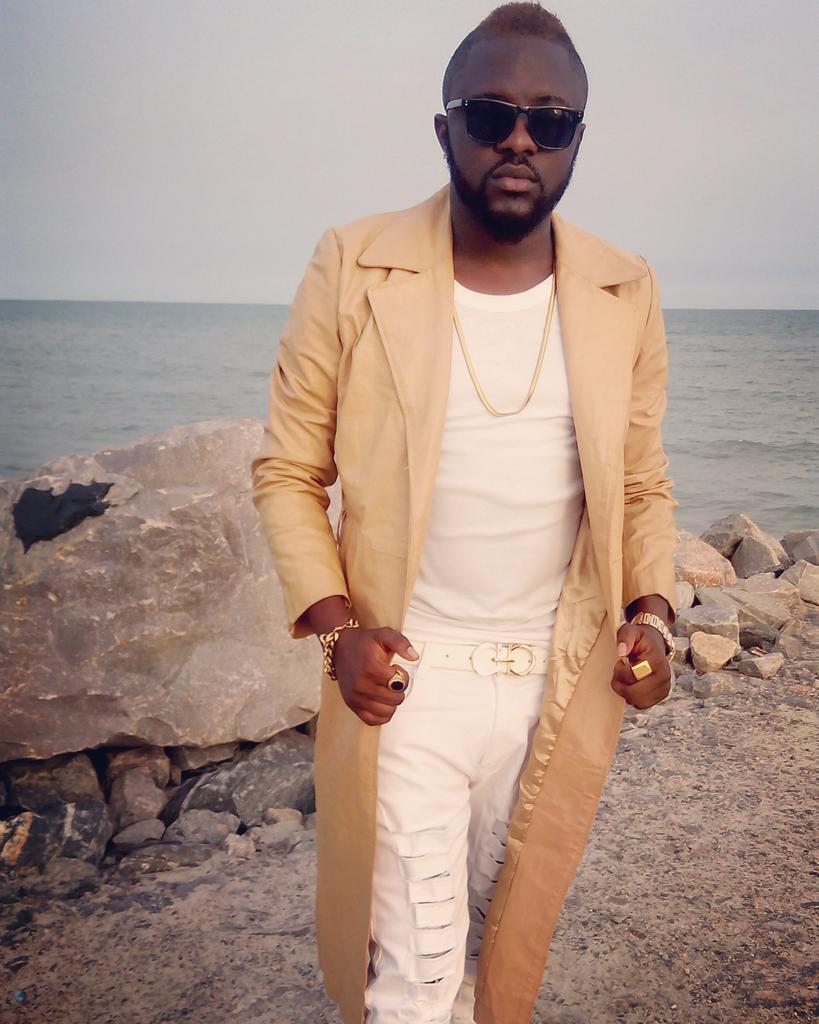 EmiJackson2's tweet photo. Finally we made it instagram love music like a movie going down # falz # chidinma # Emmanuella https://t.co/ikSk1KQ8dH