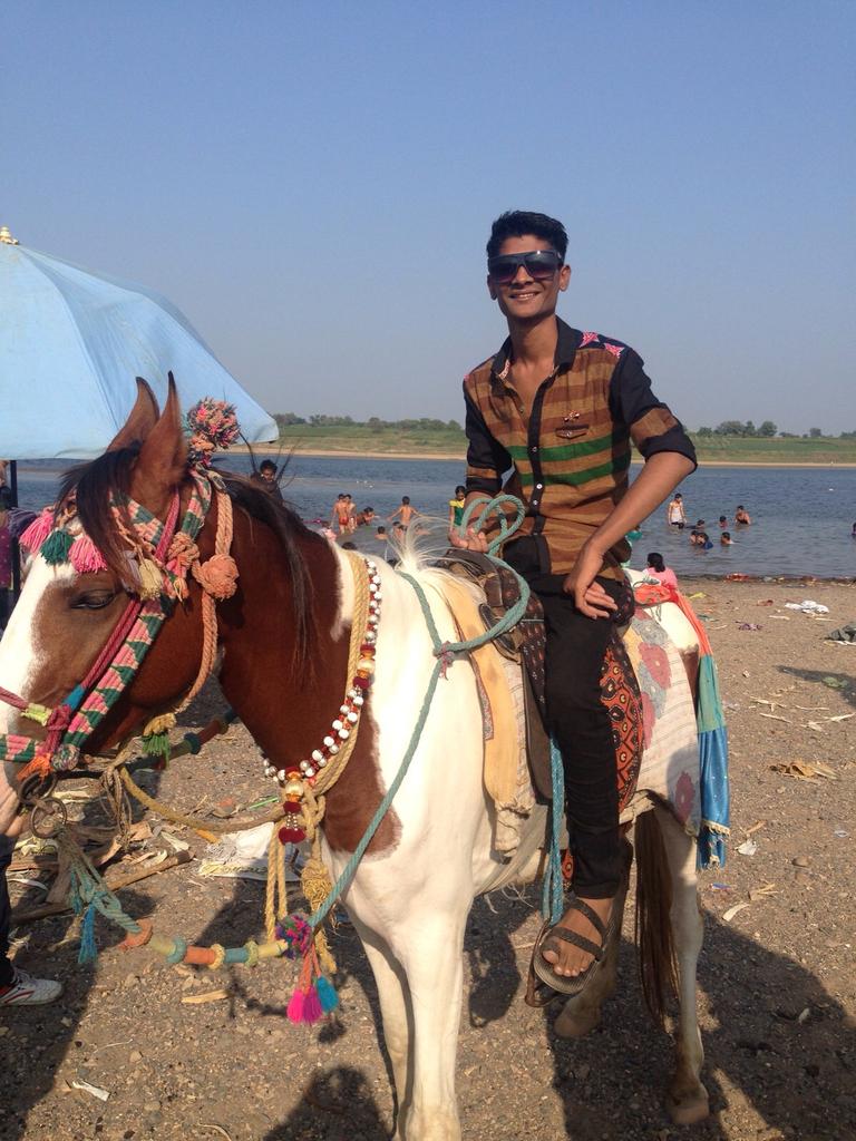 Nakrani dharmik (@nakranind) on Twitter photo 