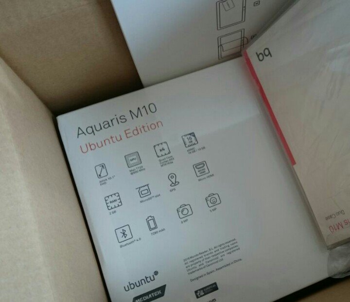 kaffeeschwarz's tweet image. Das frühere Aufstehen hat sich gelohnt: #ubuntutablet arrived. #Wochenendeistgerettet 😀