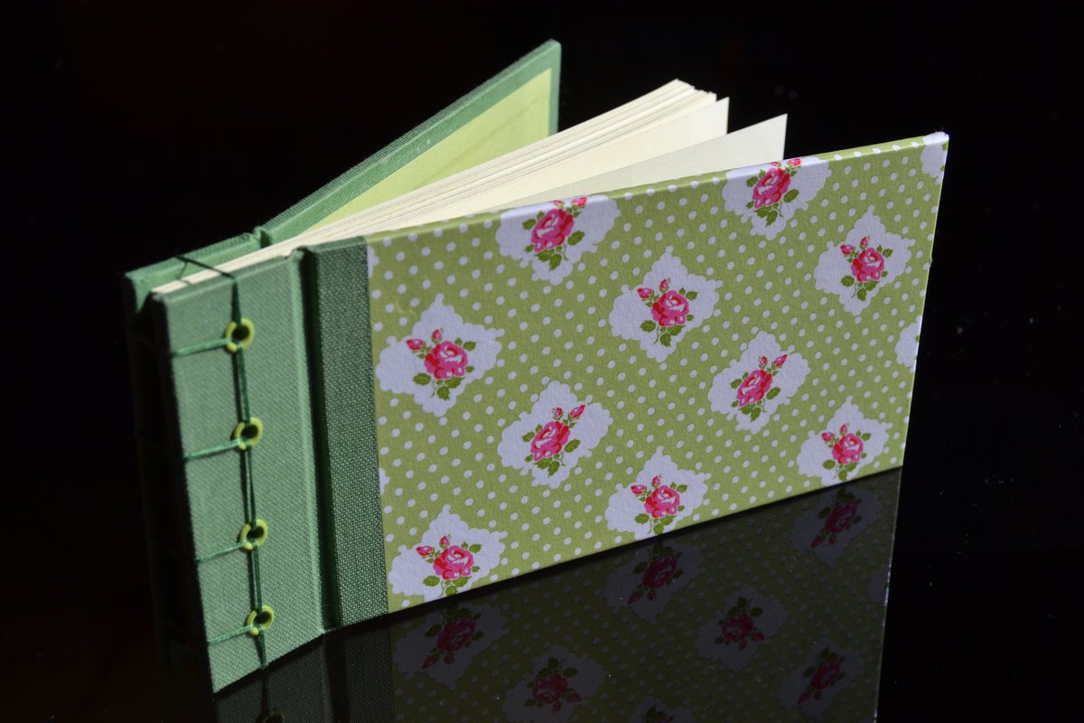 BBookbinding's tweet image. Taccuini Vintage-Spring in rilegatura giapponese #japanese  #primavera #butterfly #wonderland #handmade #bookbinding