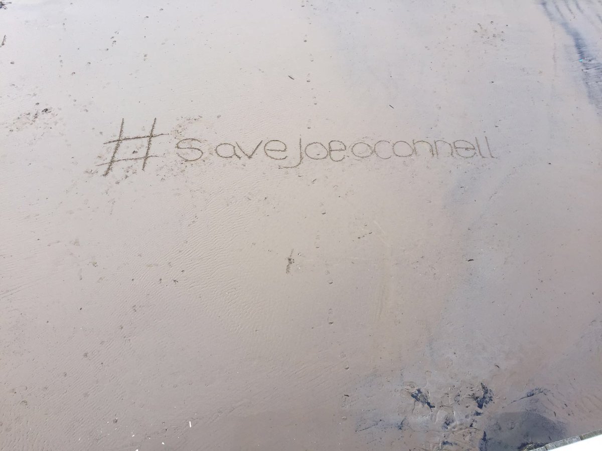 daveymac1975's tweet photo. Tweet photos with #savejoeoconnell, decide his fate
 @StephenAmell his character was based on you in my debut novel! https://t.co/sug4sBiQUN