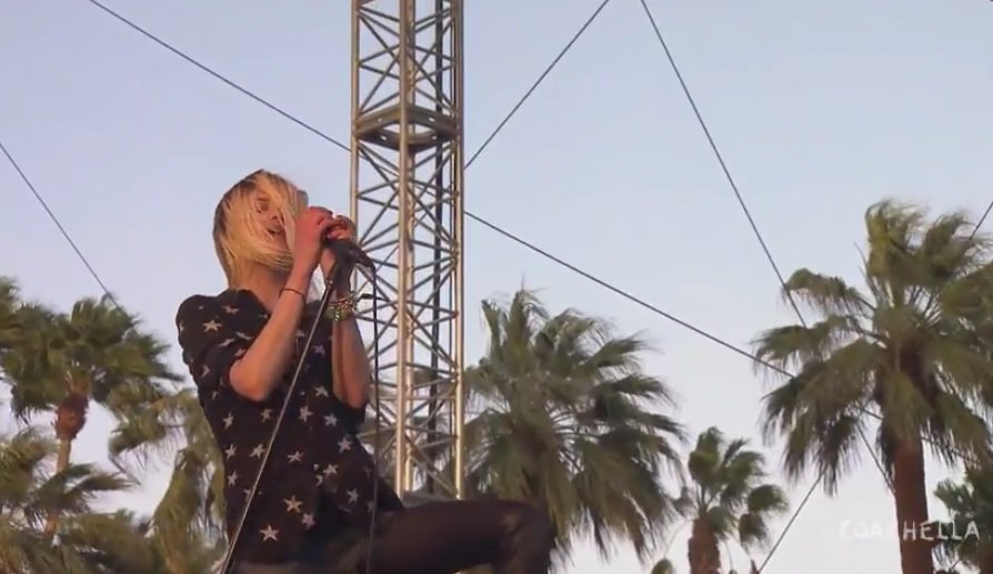 Not only is #Coachella rich and famous people, but also music ► live.coachella.com