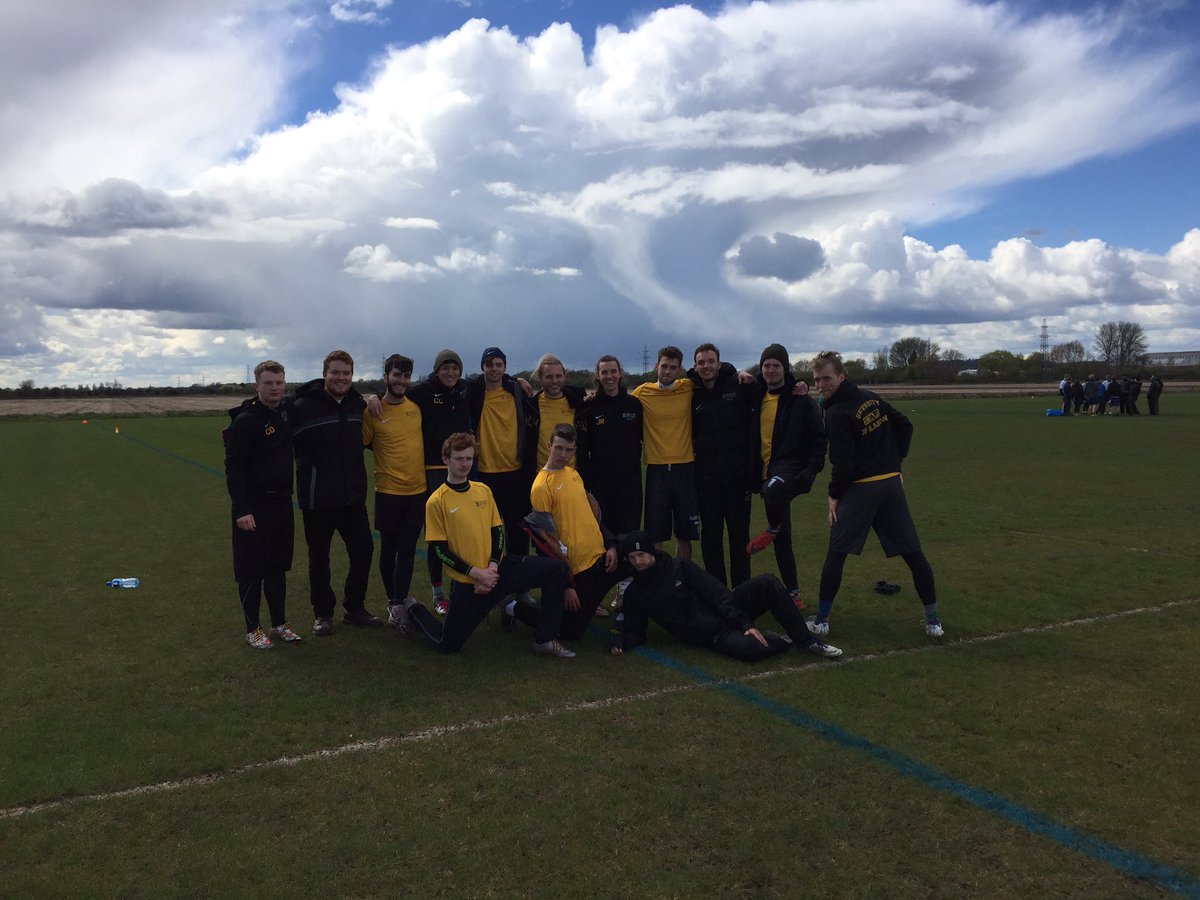 roryacurran's tweet photo. Boys went 3 for 3 today earning themselves 3rd seed going into Sunday. #GUSAresults #UMWON #blackandgold #ultimate https://t.co/UbF6w2x3ch