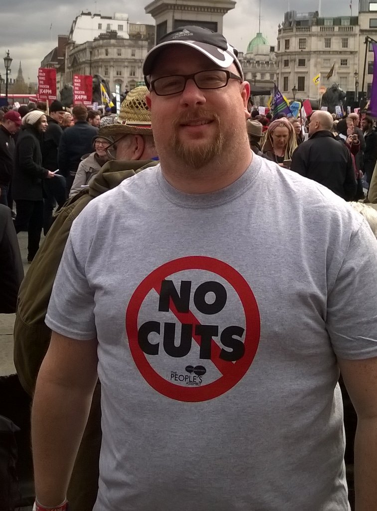 garry84040402's tweet photo. #4demands #ActivityNotApathy @UNISON_Bolton #TrafalgarSquare https://t.co/dMX1HWwCCq