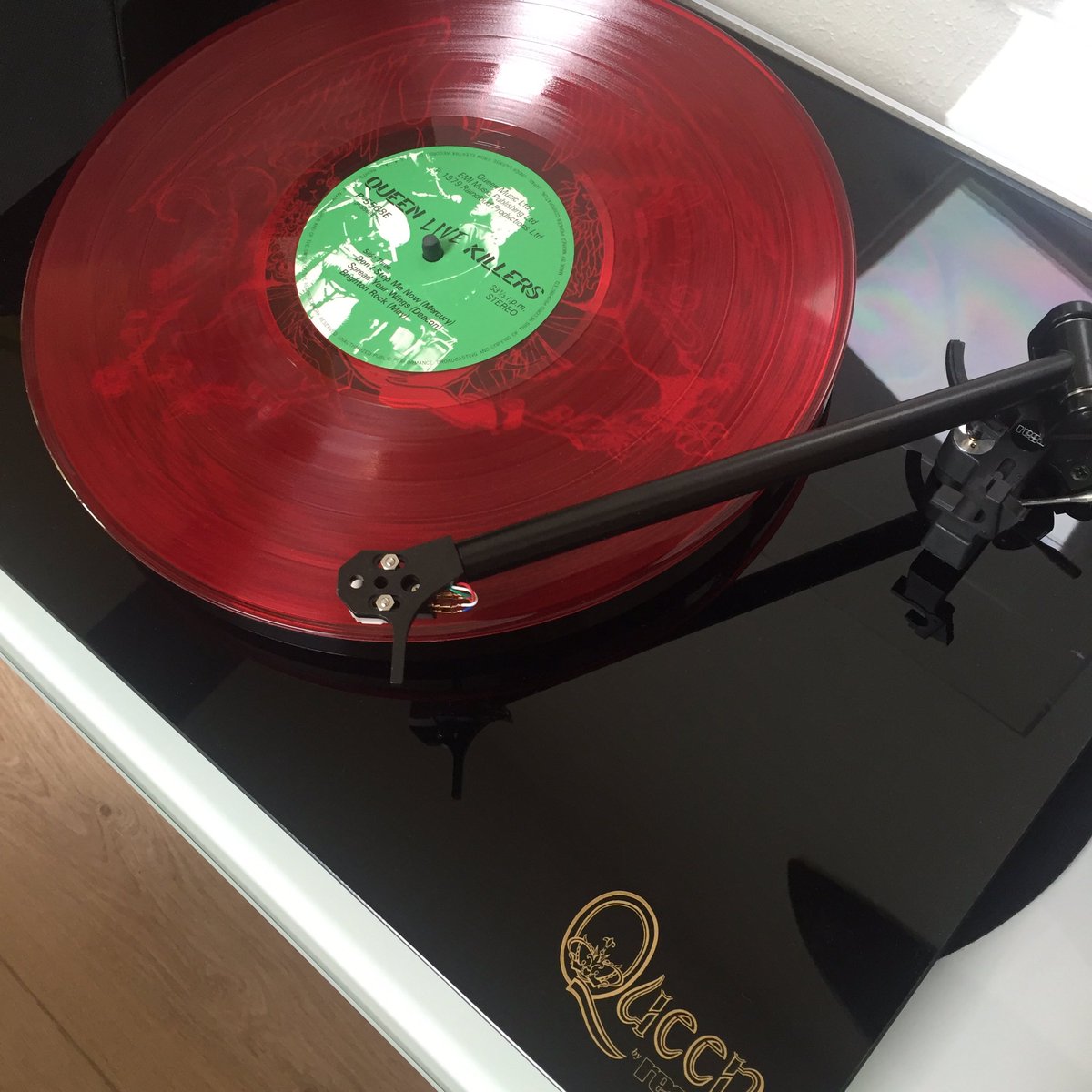 jdc3306's tweet photo. "This is called 'don't stop me now' "😀 Live Killers Japan red vinyl 👍🏼@OIQFC @QueenlandForum @QueenFacts1991 https://t.co/uyb3MY1eJe