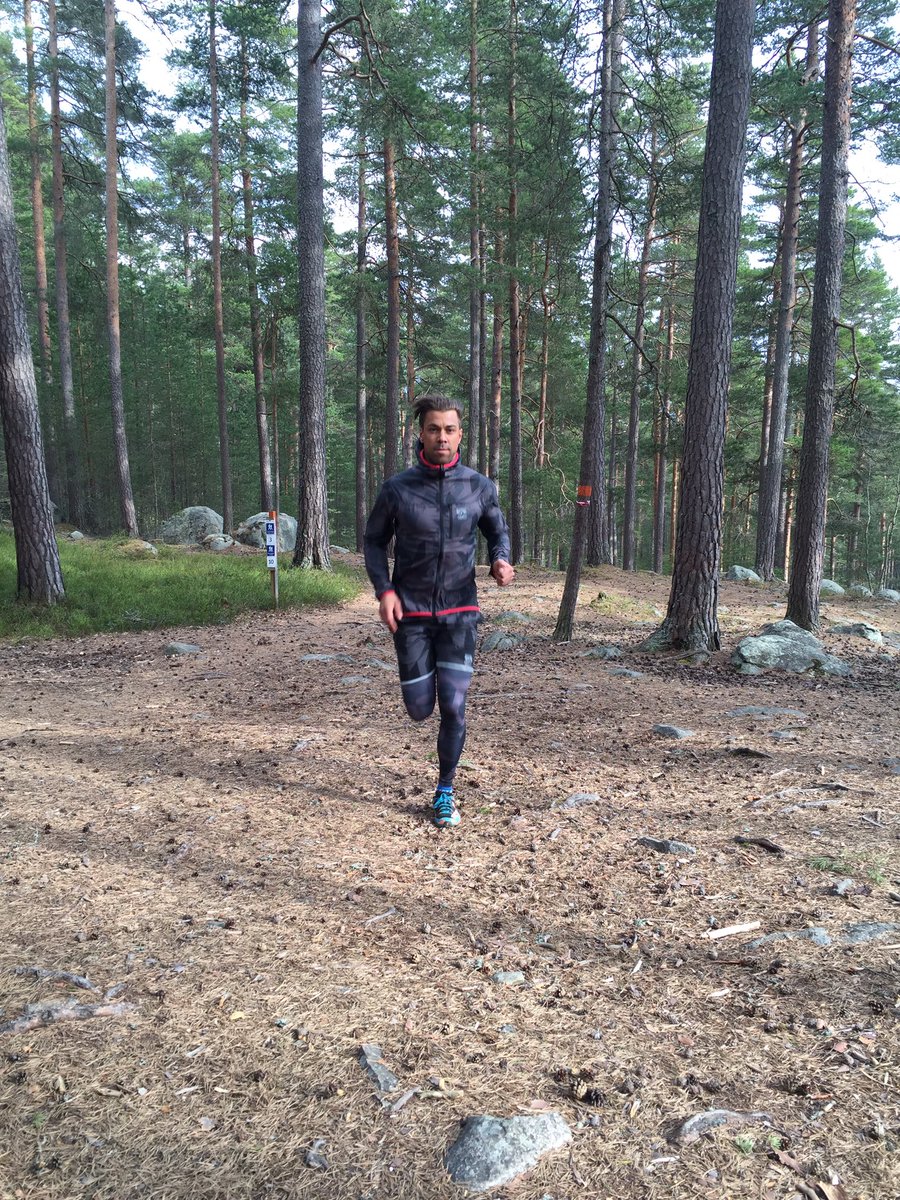 AddeSteek's tweet photo. Nya träningskläder: https://t.co/5BDkbZfdJF #clwr #colourwear https://t.co/ArAFW8P5ZA