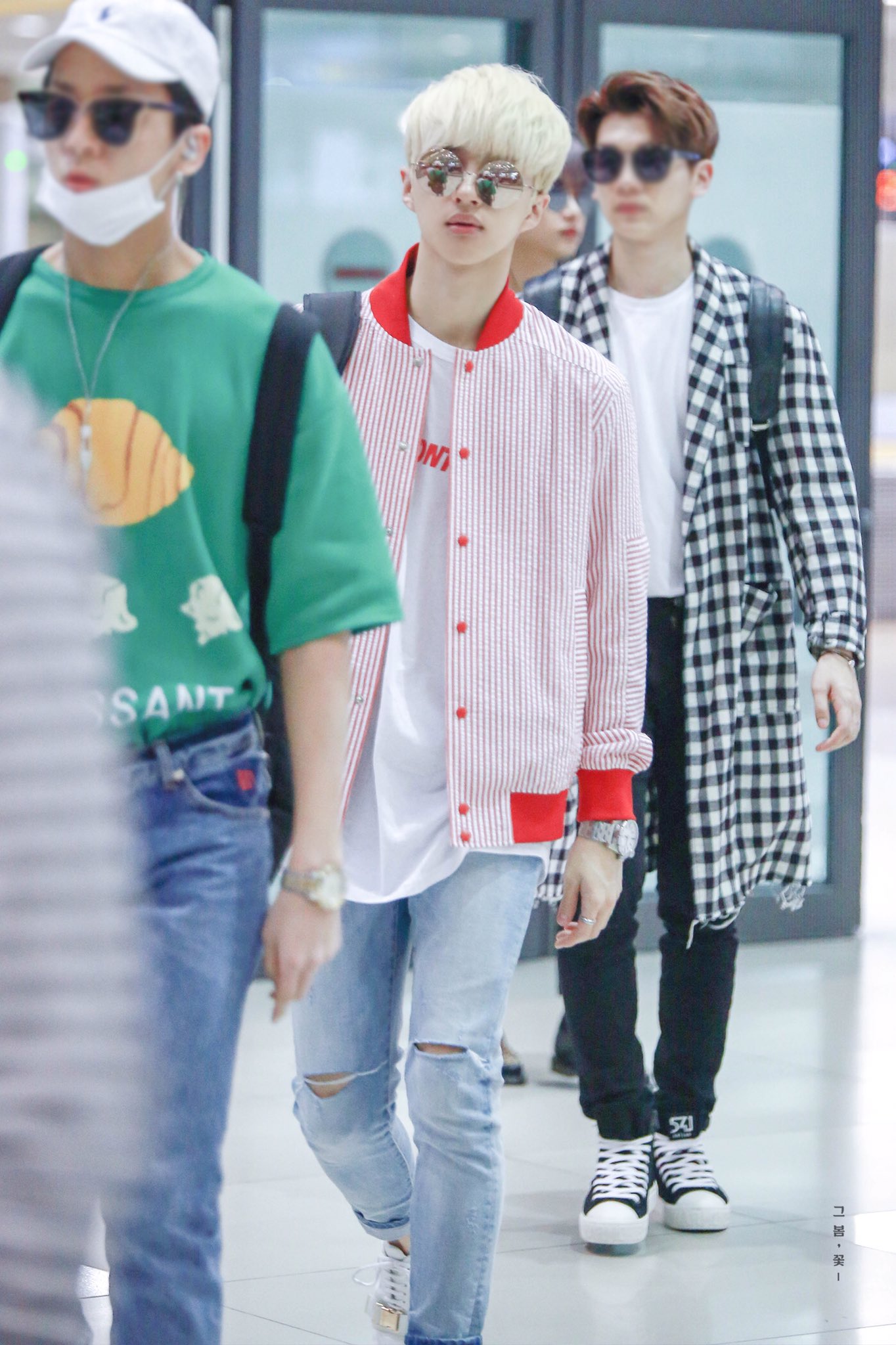 CgKB055VIAAwv5j.jpg:orig