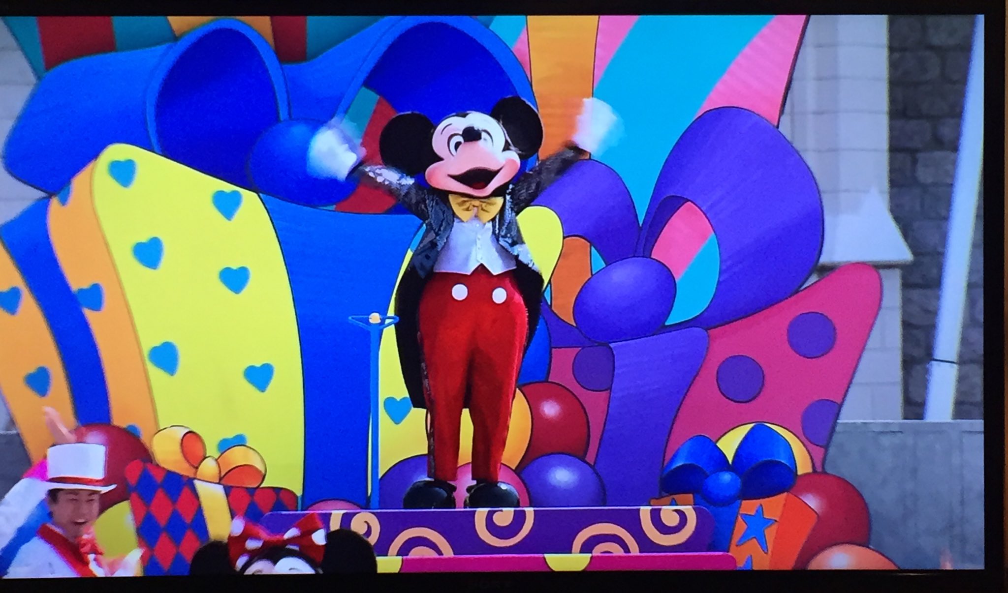 かのまん 今日は嫁ピッピが泊まり研修でいないので ディズニーランド周年のパレードとショーのdvd借りてきて一人で観て爆泣きしてる おそらく夜のファンティリュージョンの所になったら失禁して死ぬ T Co X0c3a6xoa9 Twitter かのまん 今日は嫁ピッピが泊まり研修でいないので ディズニーランド周年のパレードとショーのdvd借りてきて一人で観て爆泣きしてる おそらく夜のファンティリュージョンの所になったら失禁して死ぬ T Co X0c3a6xoa9 Twitter
