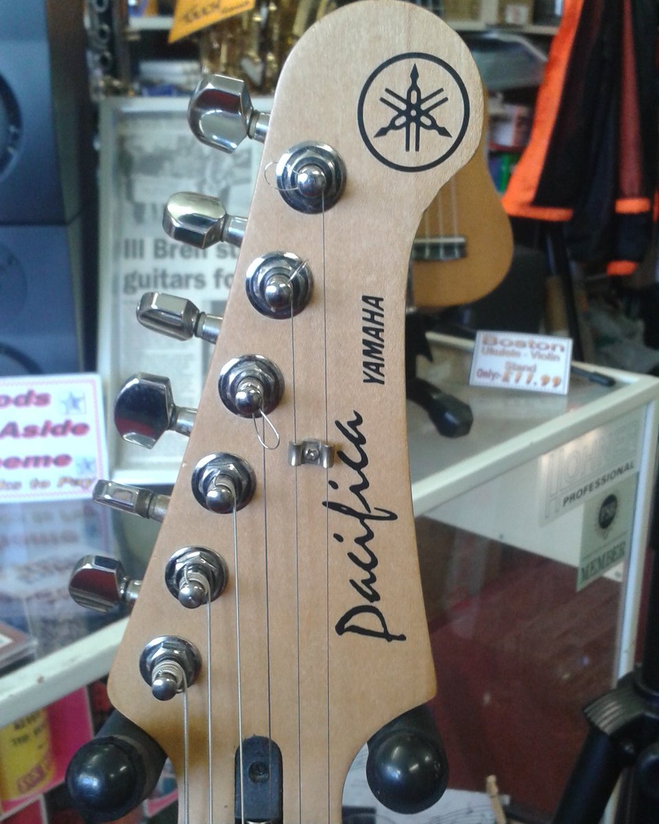 JaxMusicCentres's tweet photo. Preowned #Yamaha #Pacifica112 #electricguitar Natural #yamahapacifica #yamahaguitar #guitar #guitarist #guitarplayer https://t.co/808wbcANfy