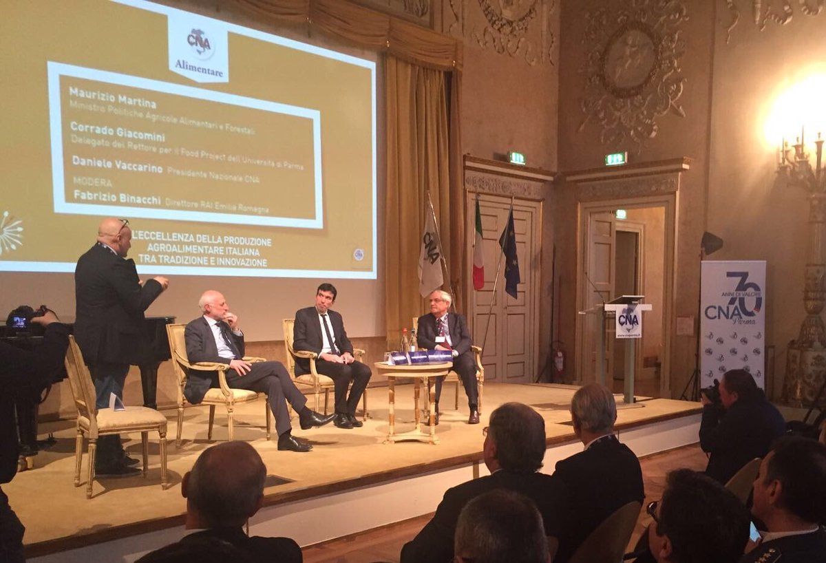 maumartina's tweet photo. A Parma con @CNA_it per ribadire la forza delle piccole-medie imprese #agroalimentari italiane https://t.co/g3sI18fzyX