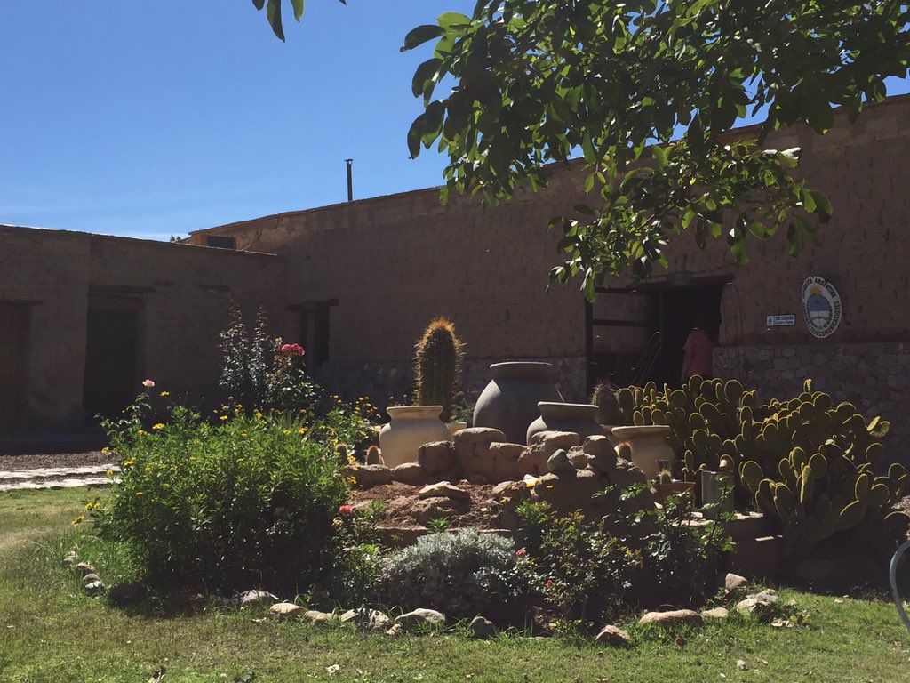 #BuyArgentina2016   FLORES........