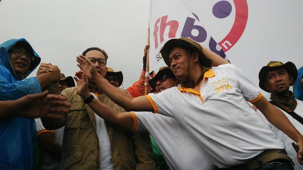 ForHumBUMN's tweet photo. All for one, indahnya kebersamaan #munas2016 @bankmandiri @pelindo3 @SUCOFINDO https://t.co/Xds8zOmhKl