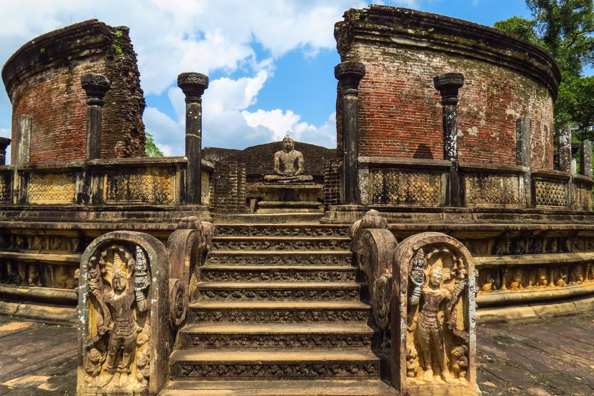 TourPackageSL's tweet photo. 30 Things to do If You Ever Visit Sri Lanka
Visit polonnaruwa - World Heritage Site
https://t.co/aFXYaiAKvw https://t.co/rMFwlbcgpS