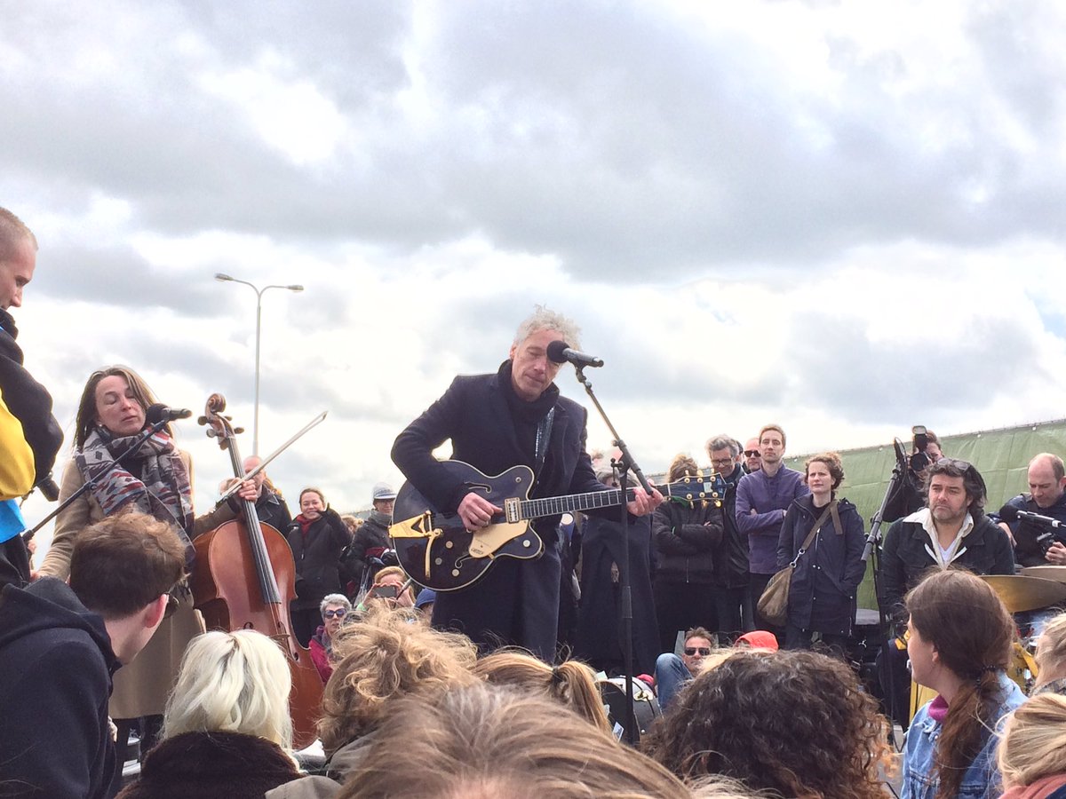 De leukste file van Nederland op de A13 #kleinpolderpleinpark #rotterdam <a href="/spinvis/">eli is locked IN.</a> <a href="/douwe_bob/">Douwe Bob</a> <a href="/ANWBverkeer/">ANWB Verkeersinformatie</a>