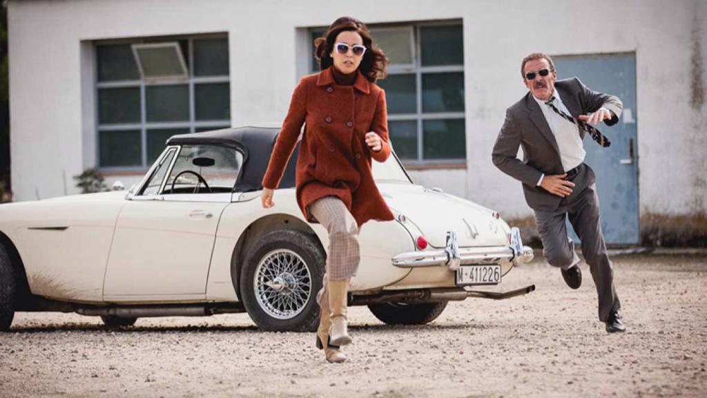 Enganchado a <a href="/ElCaso_tve/">El Caso. La serie.</a> una serie llena de joyas como @daniperezprada <a href="/RTejon/">Raúl Tejón</a> y <a href="/AustinHealeys/">Austin Healey</a>